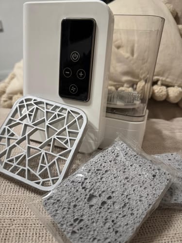 Review by Elira